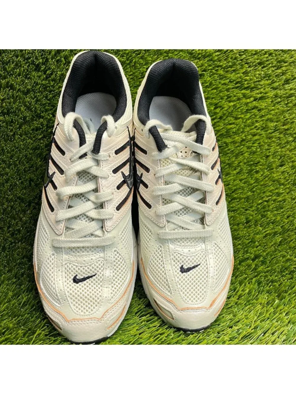 Nike Air Pegasus 2K5 Womens Size 11 Ivory Black Athletic Running Shoes Sneakers